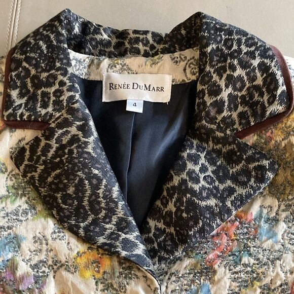 Renee DuMarr Women’s Floral Embroidered Fitted Blazer w/Animal Print Collar. - Picture 3 of 10